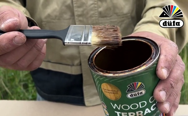 Долговечное и натуральное: Dufa Wood Oil Terrace для защиты деревянной мебели и террас