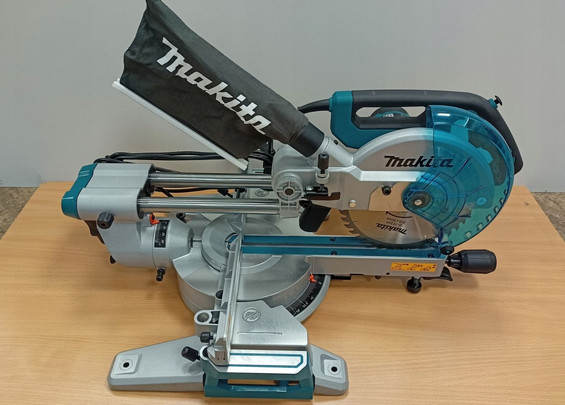 Аренда торцовочной пилы Makita LS0816F
